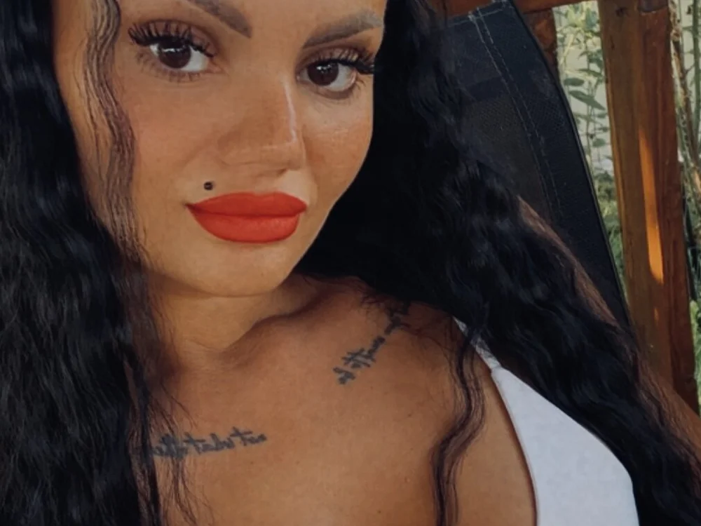 AmayaLuxe – Offline XXX chat