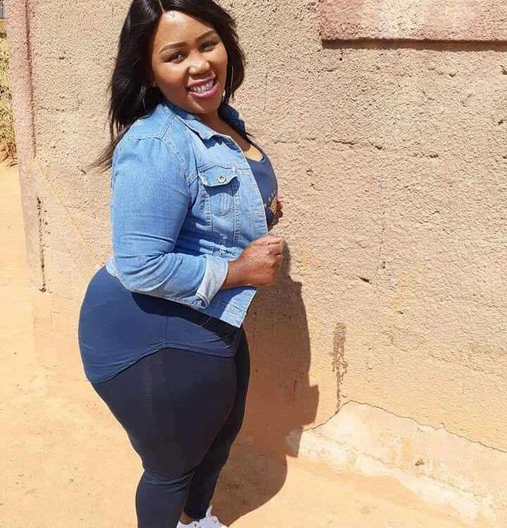 Thabie_Chubby_Freaky's Offline Chat Room