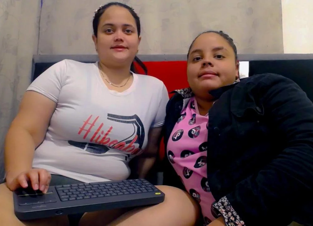 alana_and_billie cam model