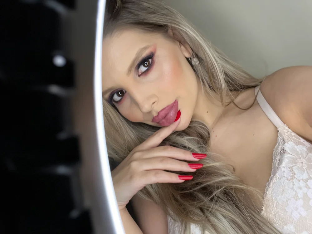 ClaireLust offline XXX-chat