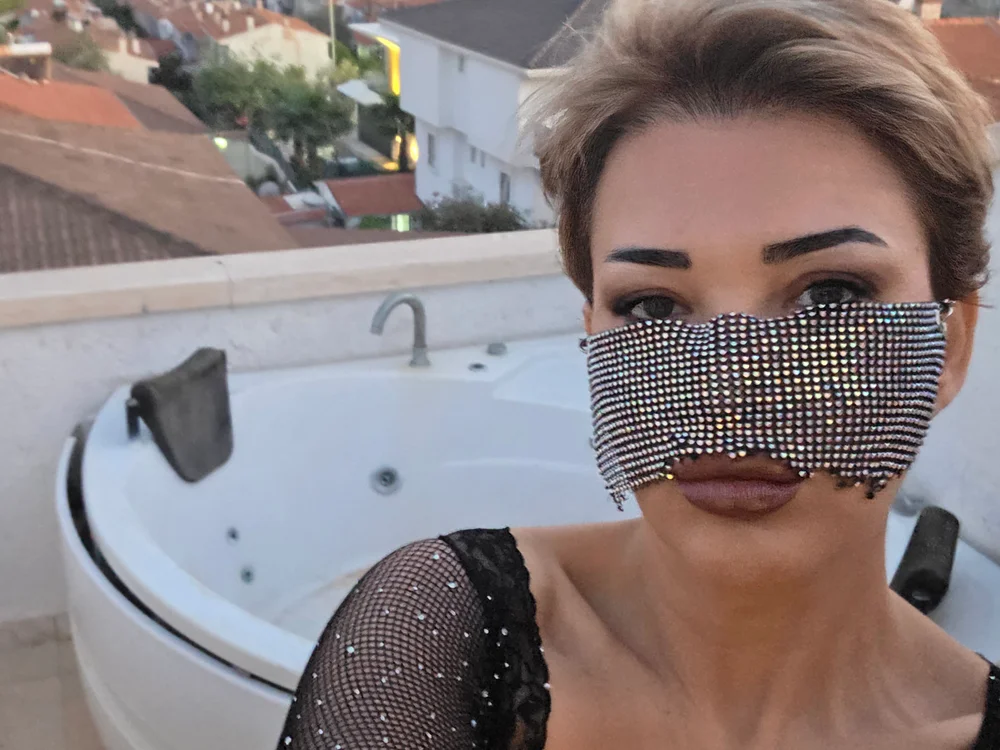 harikaizmn Offline XXX chat