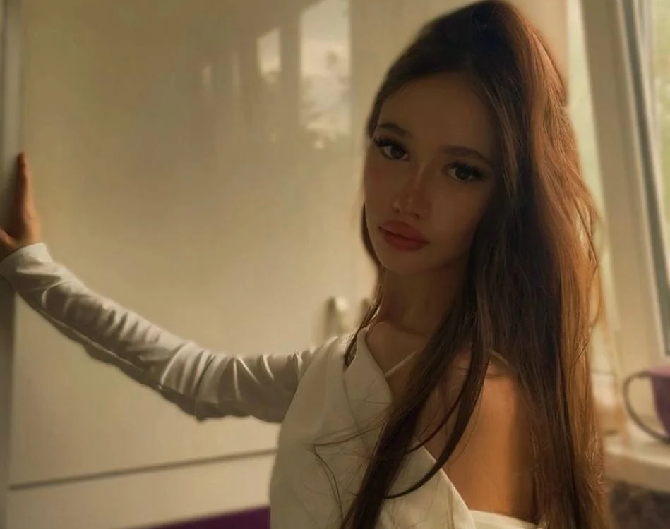 Offline chatovací místnost Selena_Ravier