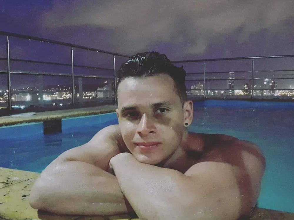 Offline chatovací místnost Alex_b28