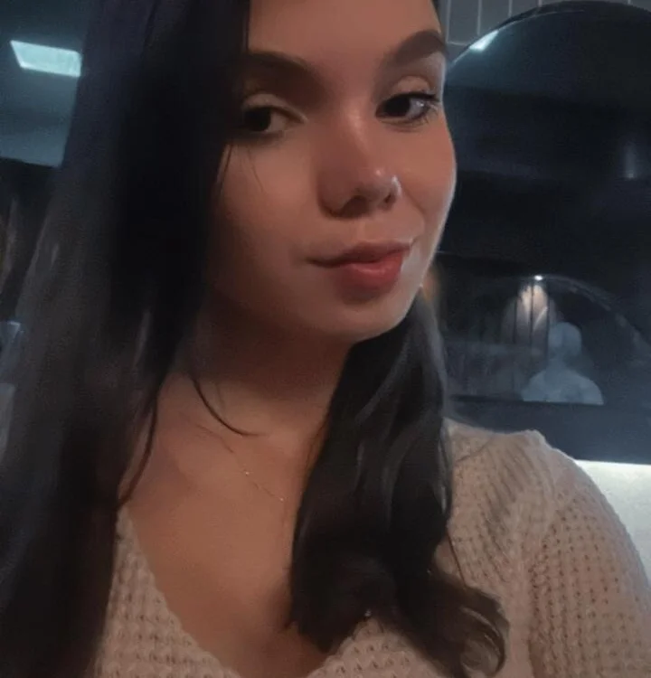 isabella_gomez11 Adlı Modelin Çevrimdışı XXX Sohbeti