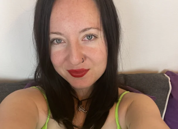 kinkvibes' Offline Chat Room