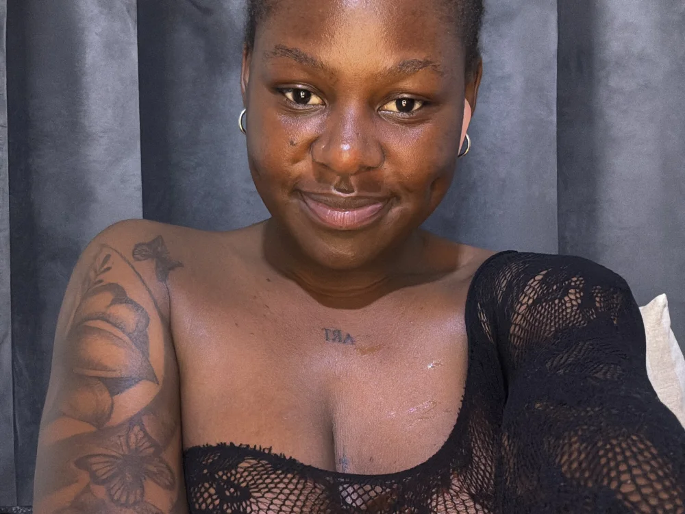ImaniDiamond's Offline Chat Room