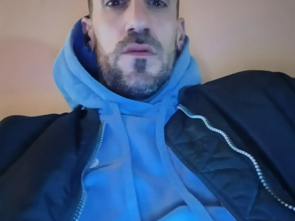 Elmartillodethor4 offline chatrum