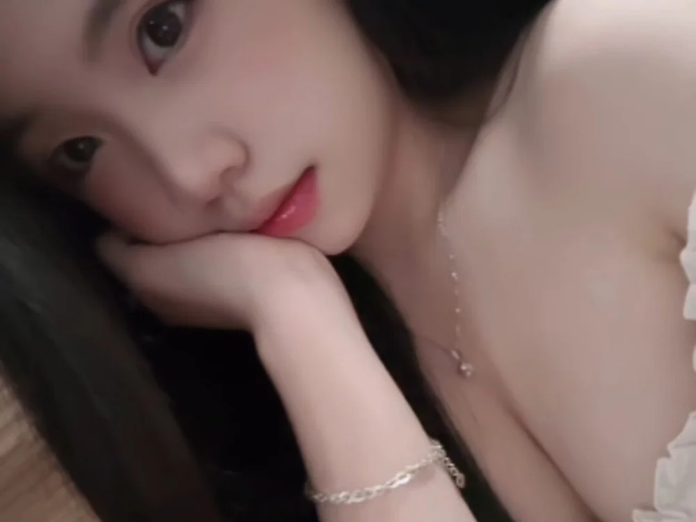Ngocmai_tt's most recent online preview