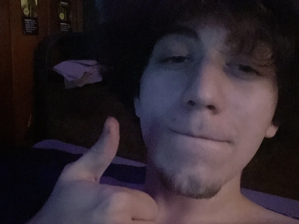 casualWhiteMan offline chatrum