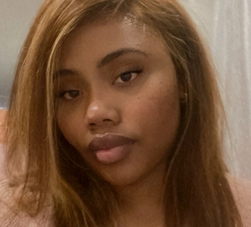 heiresskeighton's Offline Chat Room