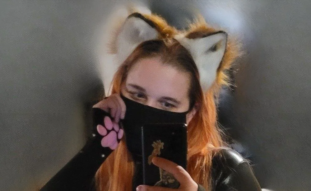 vixen-thefox's Offline XXX Chat