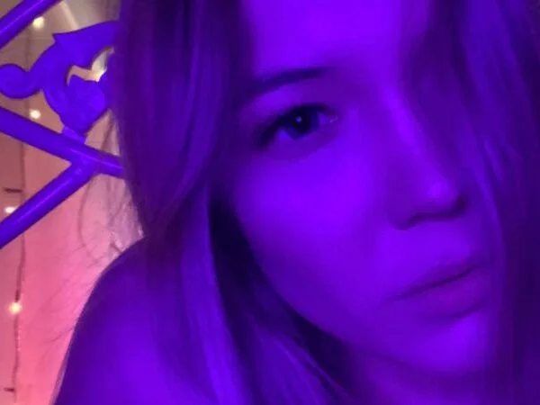 -HollyWay- Offline XXX Chat