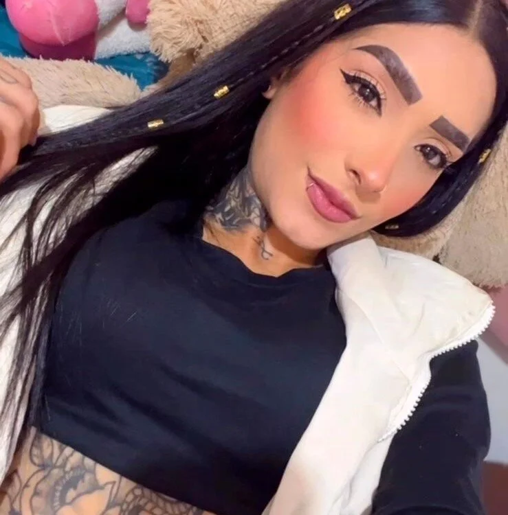 Alisson-Thompsonn's Offline Chat Room
