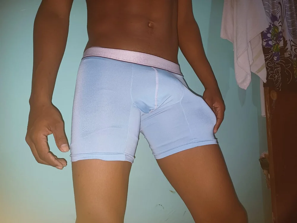 ห้องแชทออฟไลน์ของ ELNEGROPIC
