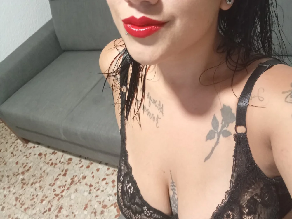 Anaisdak: συνομιλία ΧΧΧ εκτός σύνδεσης