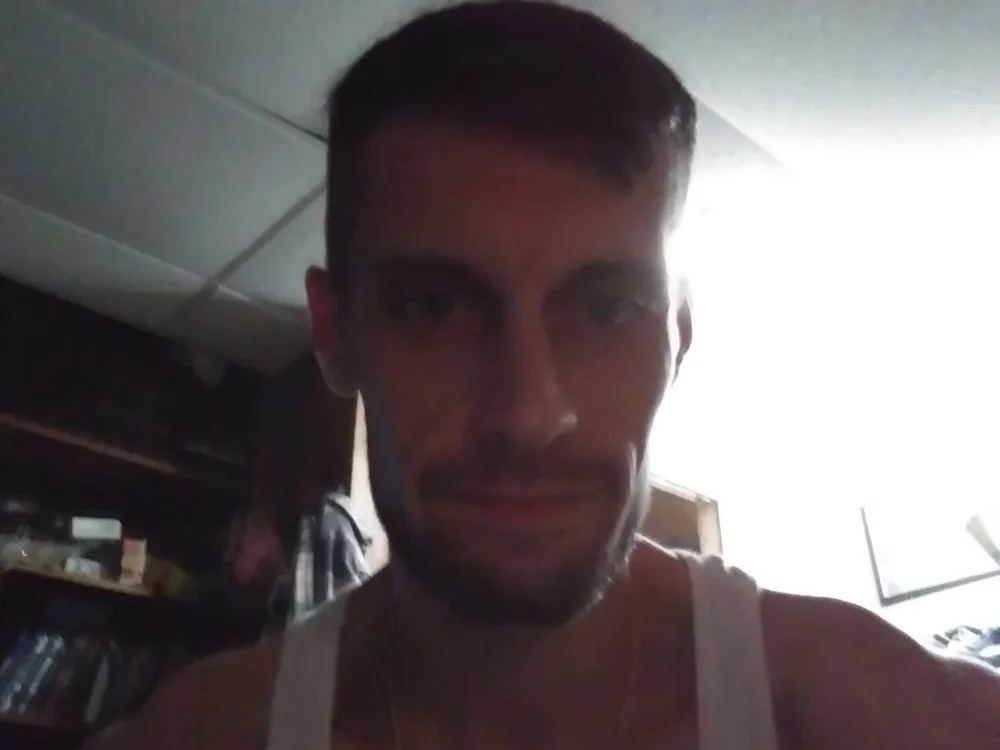 AnthonySmittth's Offline Chat Room