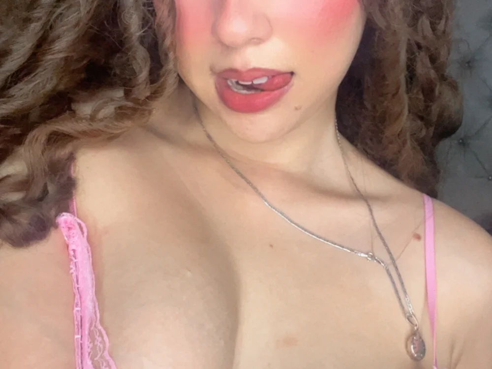 חדר צ'אט לא מקוון של Caroline_C