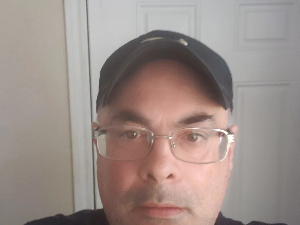 Cock4Female's Offline Chat Room