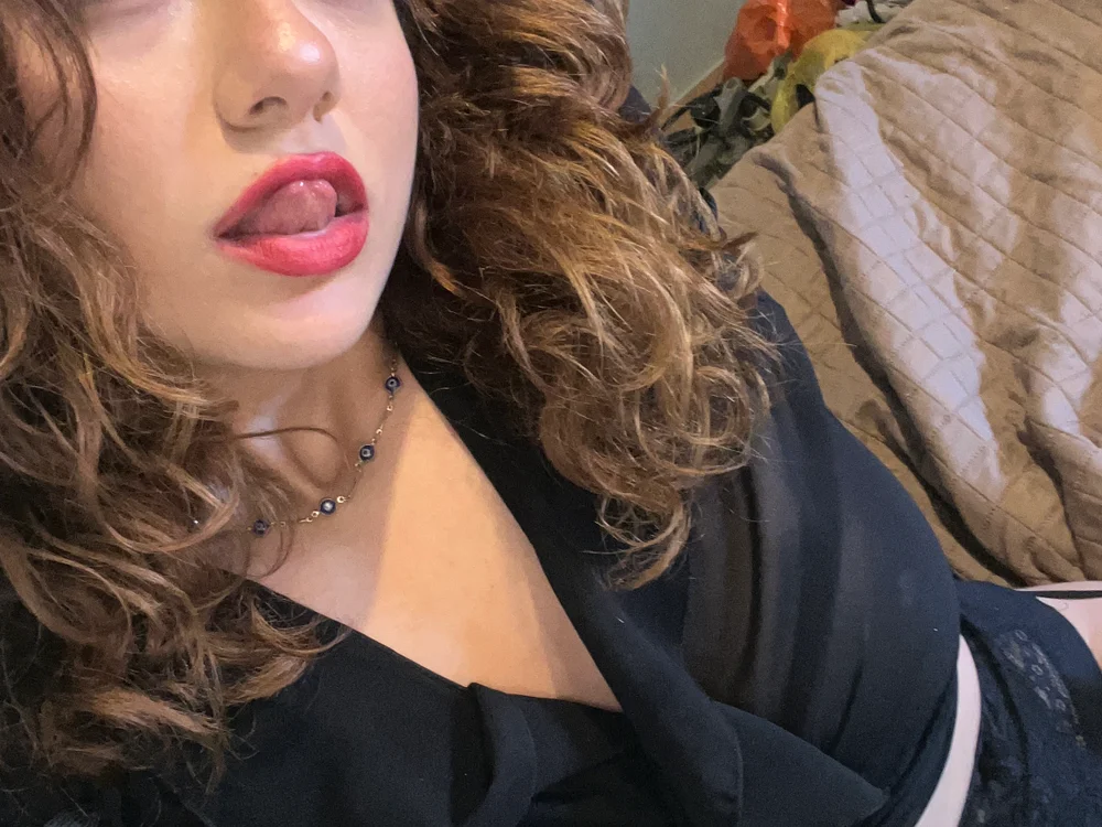 honeymuse Adlı Modelin Çevrimdışı XXX Sohbeti