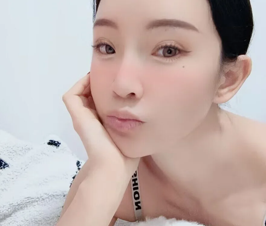 Minako-KK 離線 XXX 聊天