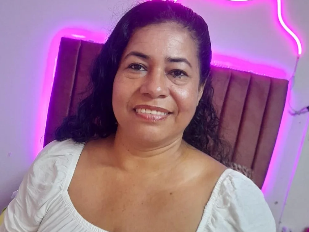 katty_2103's Offline XXX Chat
