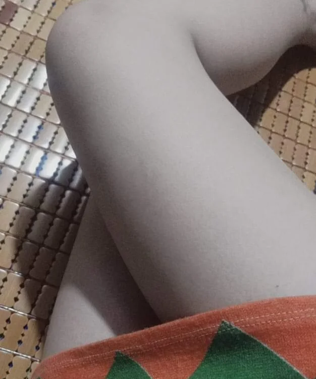 Angie-elli 离线XXX聊天