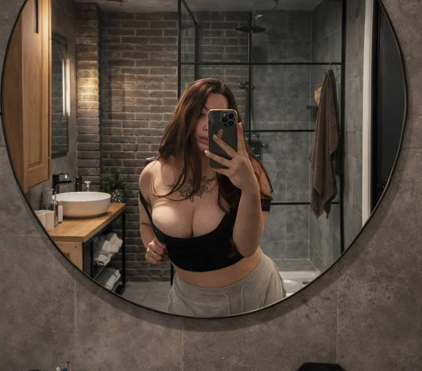 AliraX Offline XXX-Chat