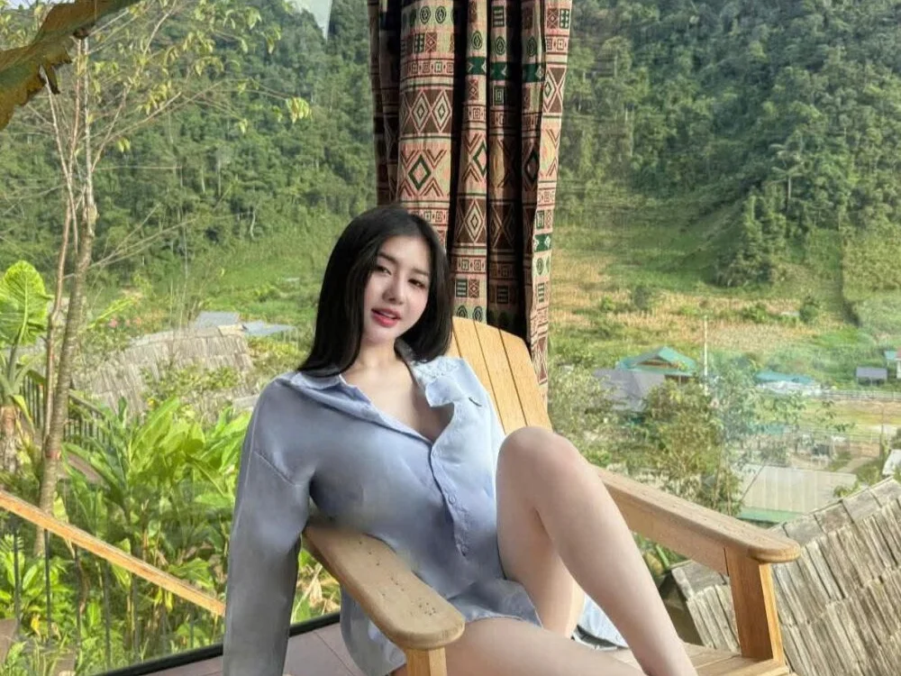 Miky_Lyn Offline XXX Chat