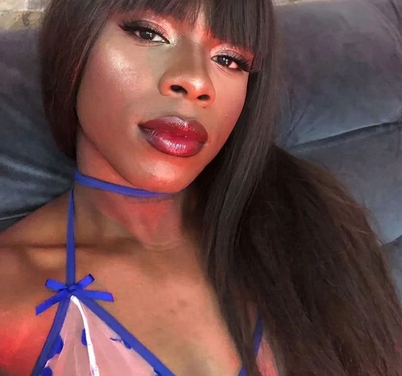 Elis_Cioccolato cam model