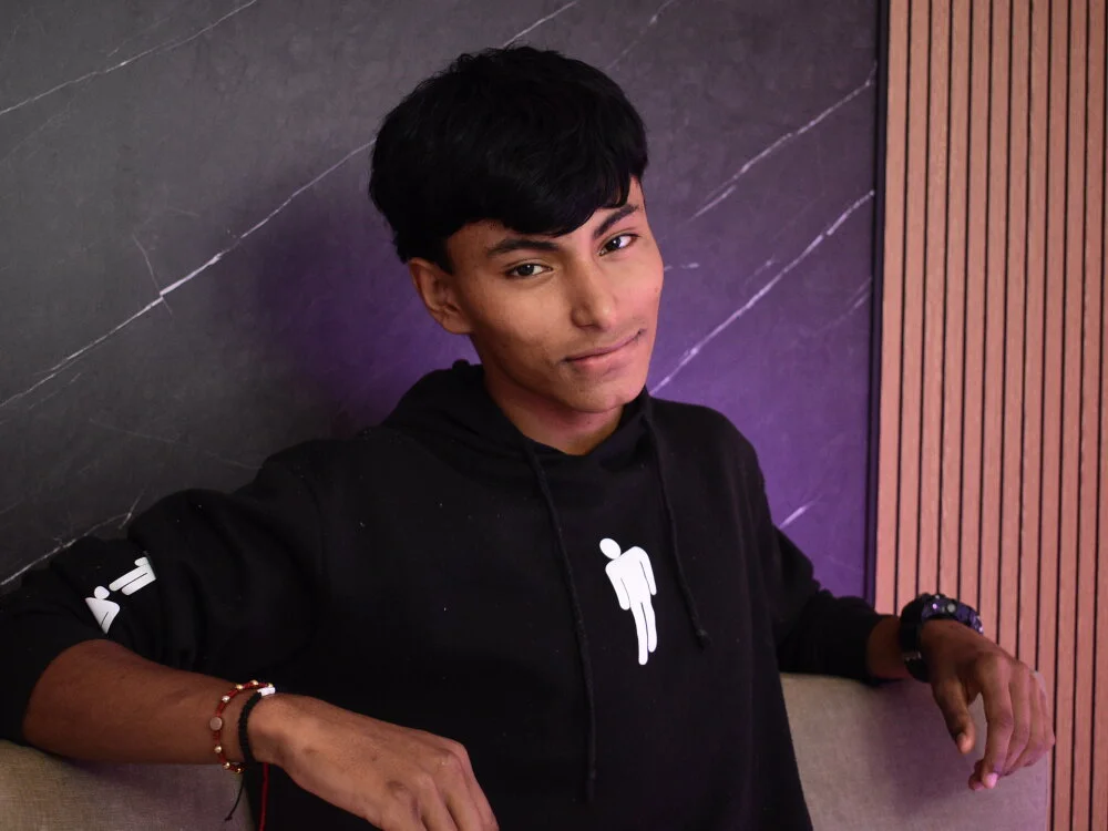 Kyle_Dimons offline XXX-chat