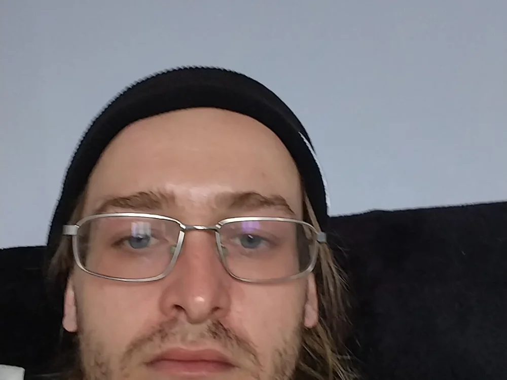 Tosh66's Offline Chat Room