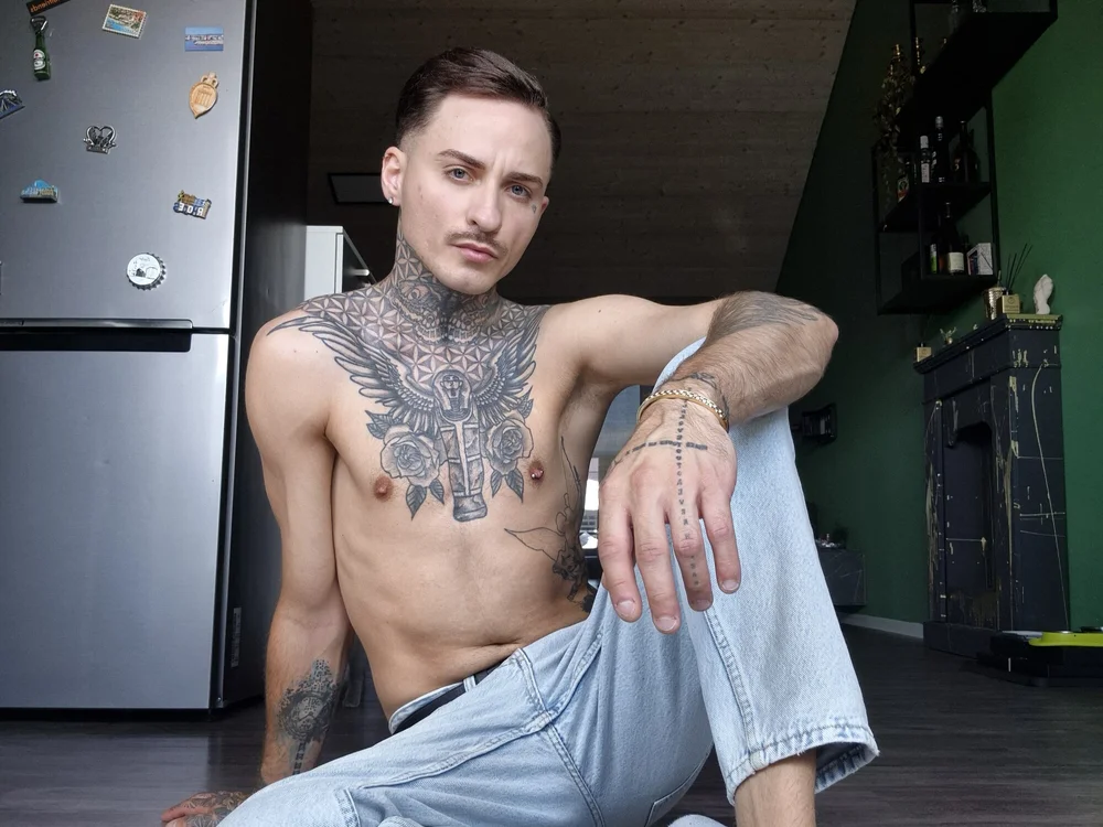madboy_ink98 offline chatrum