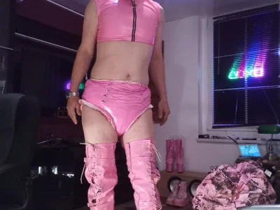 Fem-Boy40