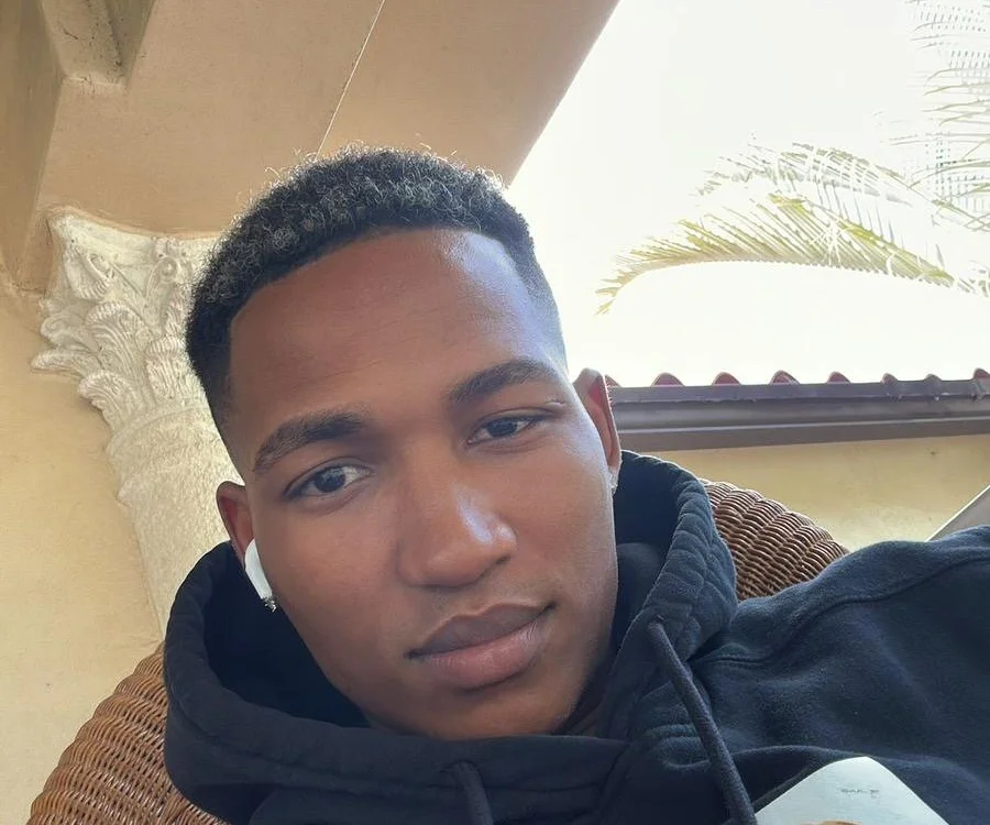 Americano021 Offline XXX-Chat