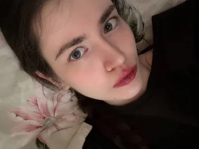 bellacatlovesmeat profile