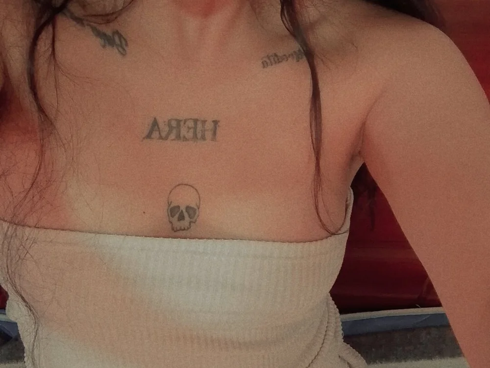 bonita333 Adlı Modelin Çevrimdışı XXX Sohbeti