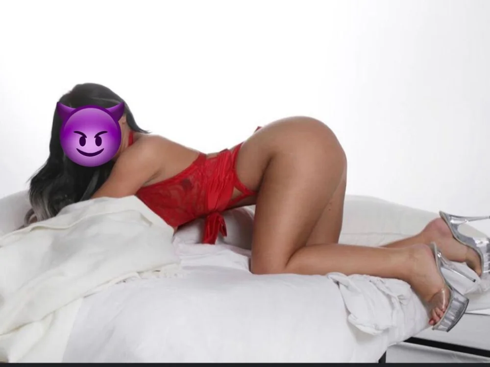 hotgulia's Offline Chat Room