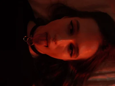 NeonShine webcam livesex profile in small-tits cams