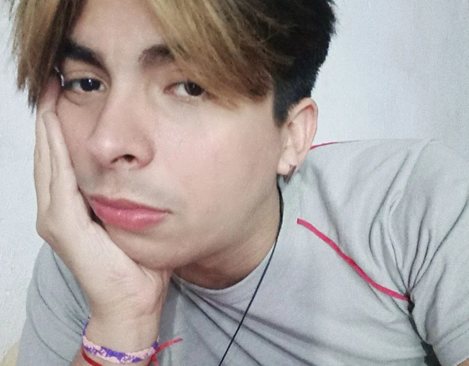 Offline chatovací místnost dannystark__