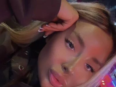 Summerwestt on StripChat