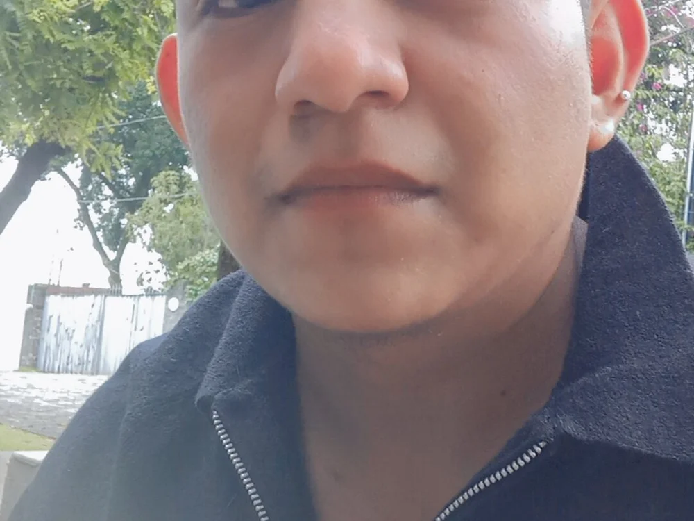 Jimenez21al's Offline XXX Chat