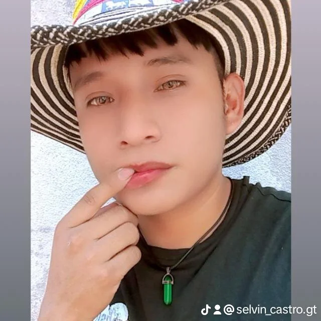 Offline XXX chat modela Josue1234s