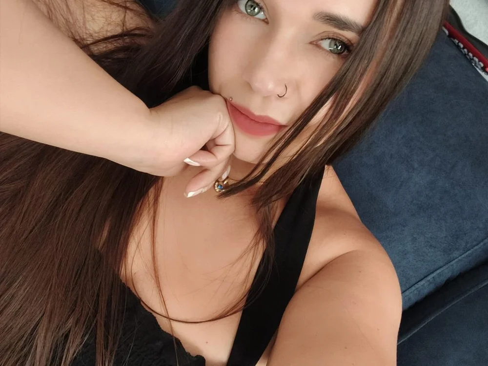 XXX chat uživo modela Isabella_cherry69