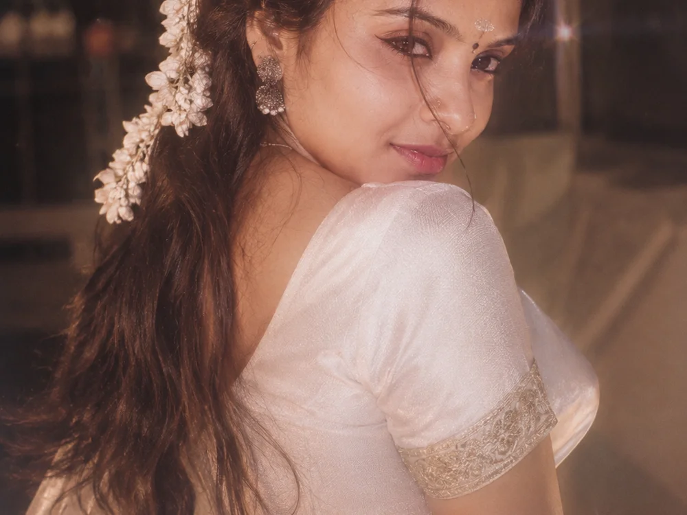 Tharakutti-Tamil Adlı Modelin Çevrimdışı XXX Sohbeti
