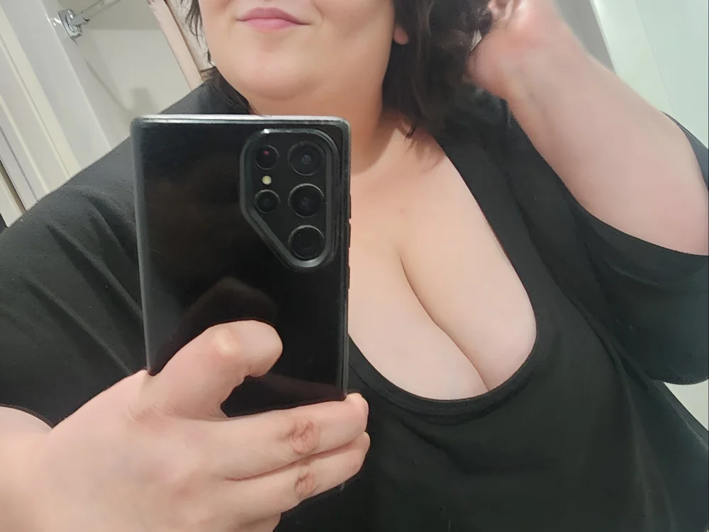 ssbbwbubbles' Offline Chat Room