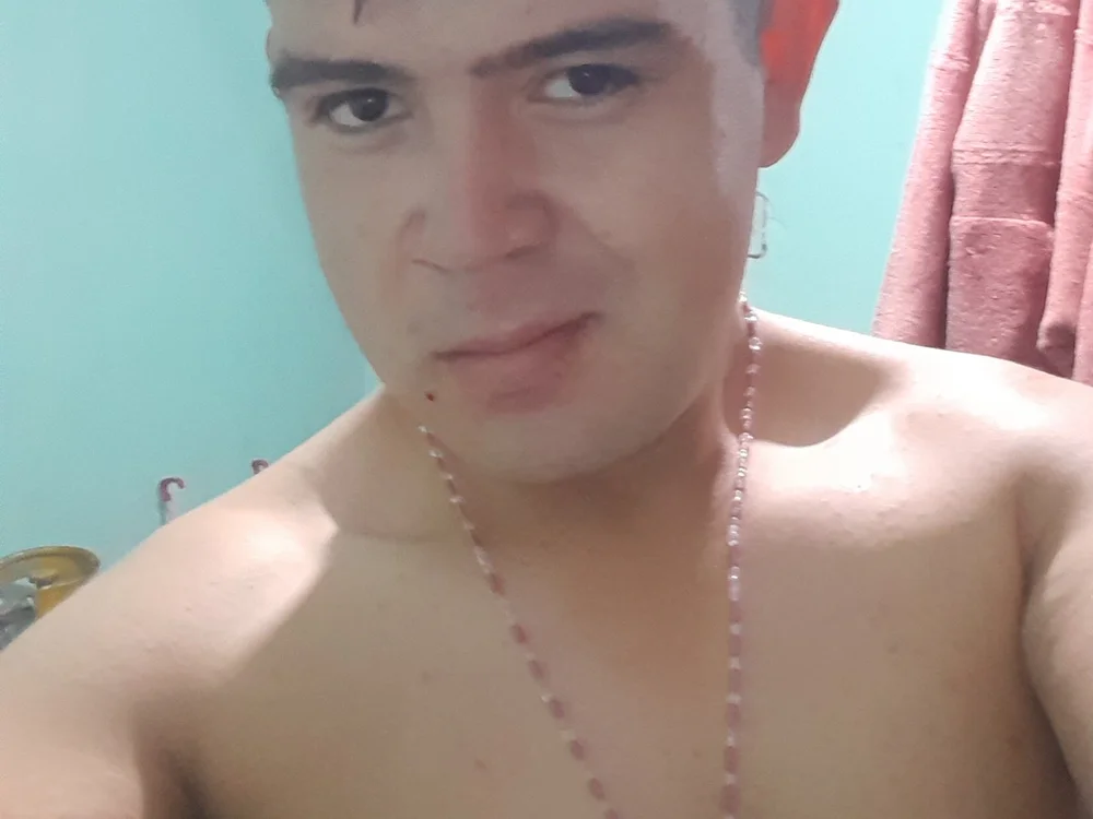 cachondo13ardiente's Offline XXX Chat