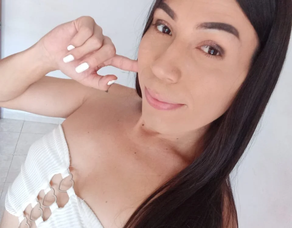 دردشة dulcee_bella_ الجنسية دون اتصال