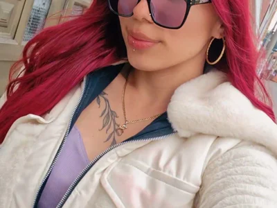 Juls_blossom - Girl 