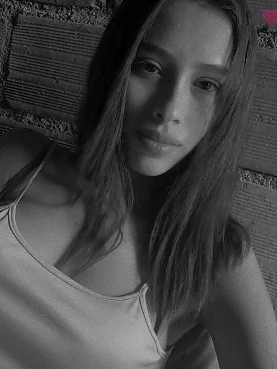 Iamkarlaa_doll offline XXX-chat