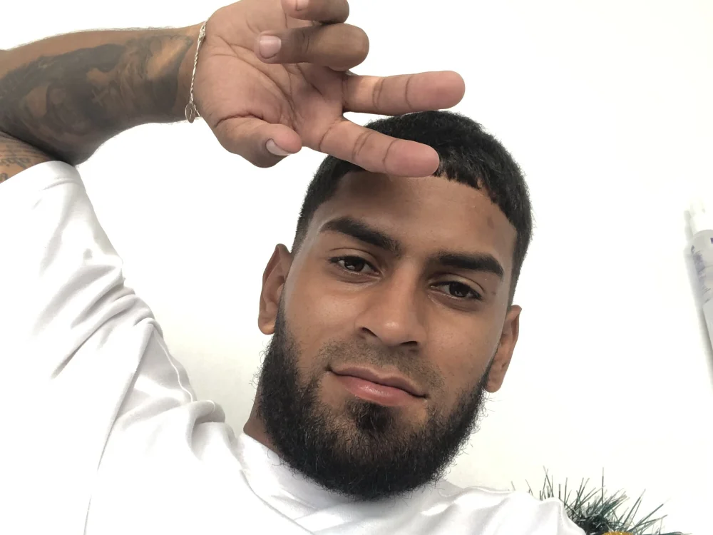 ninoblack123 – Offline XXX chat